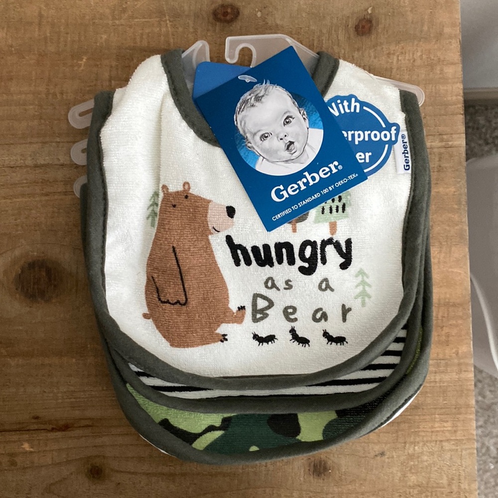 3 piece bibs from gerber for baby / bear, striped, camo